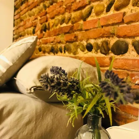 Apartment L' *
